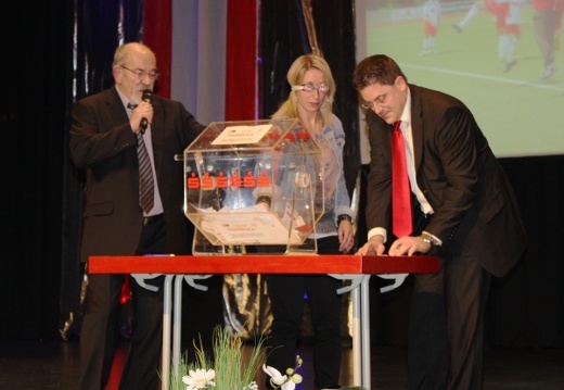 FDM2012 20130110 011